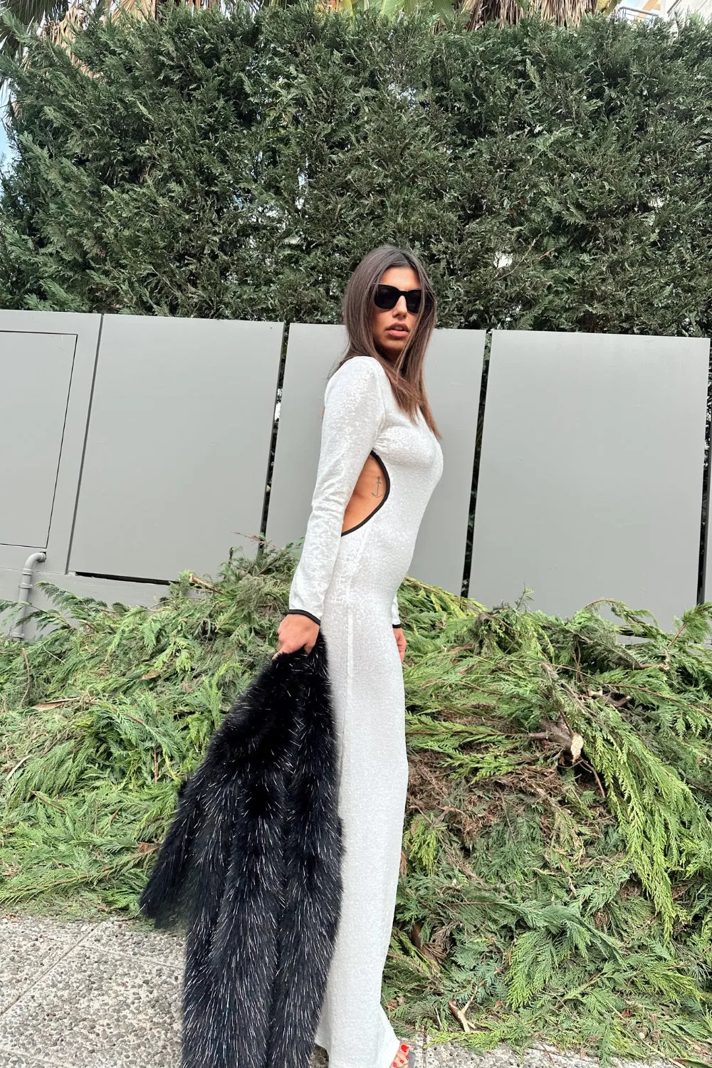 BUTLESS MAXI DRESS