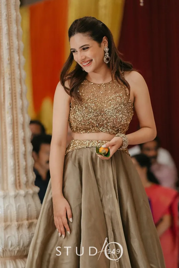 DESIGNER CROPTOP AND SKIRT IN GOLD