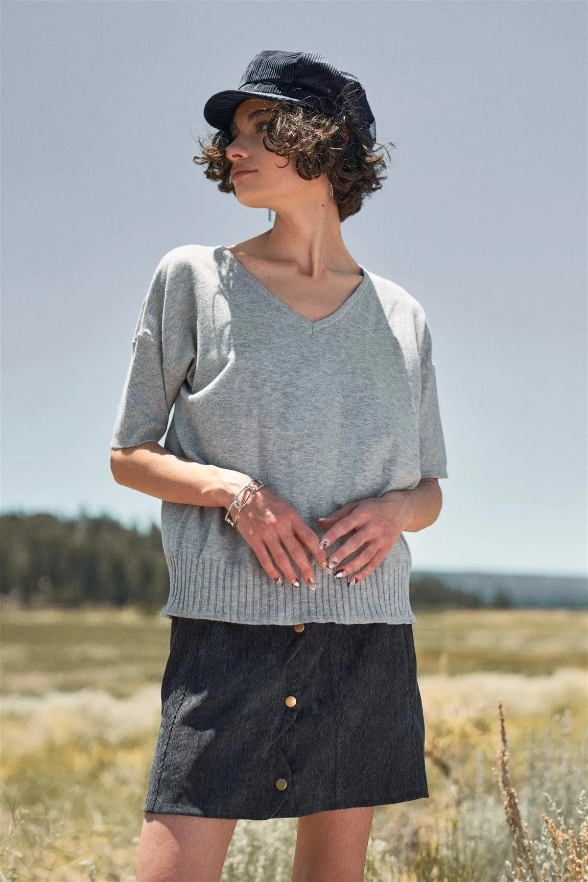 Grey V-Neck Short Sleeve Loose Fit Rib Hem Knit Top /2-2-1-1