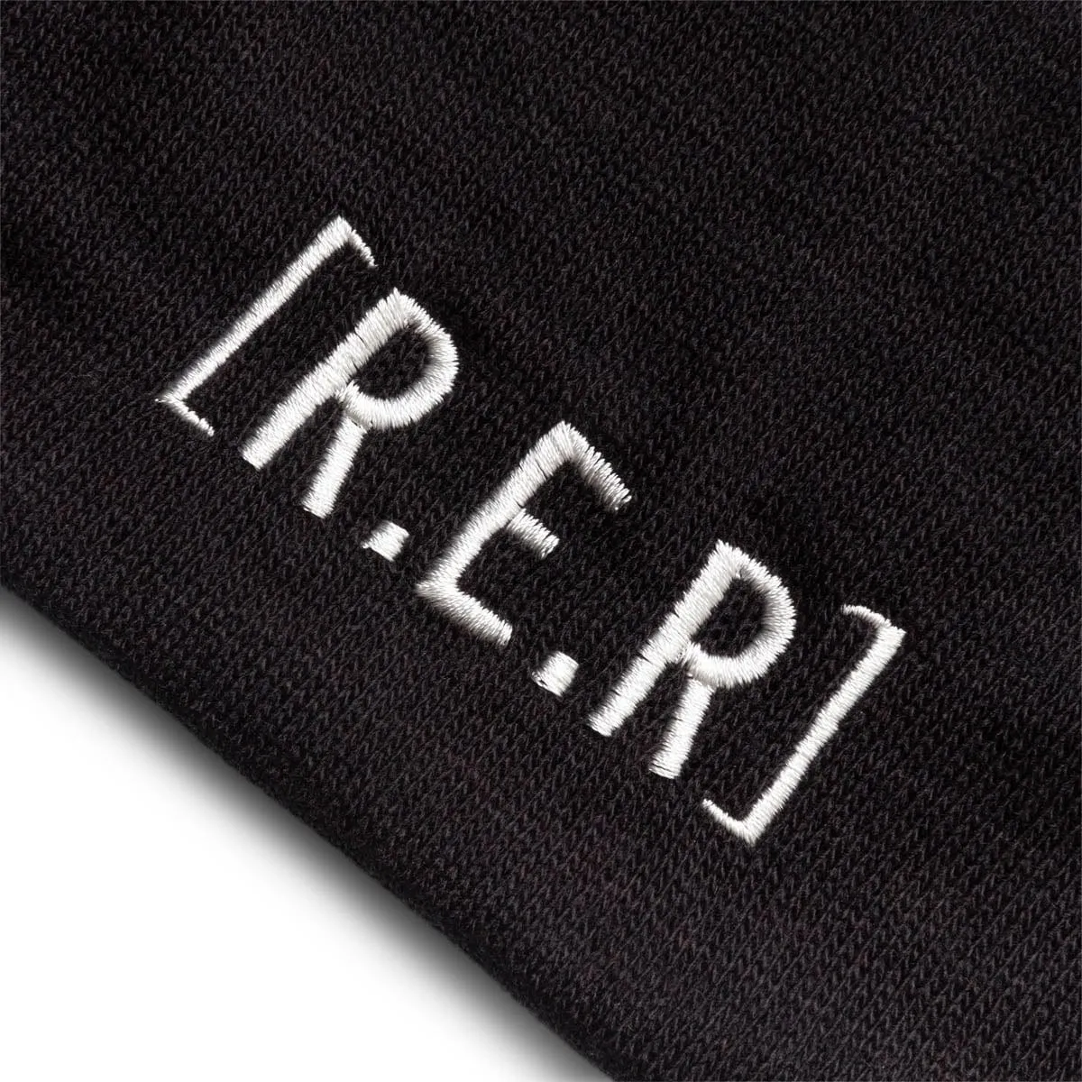 T KNIT BEANIE